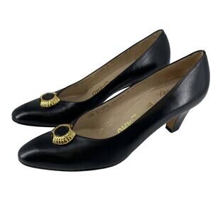 SALVATORE FERRAGAMO 8 AAAA Black Leather Pumps Gold Metal Accent Narrow Width